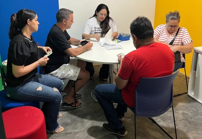 Entrega de empréstimos oriundos da parceria da Prefeitura com a AGN